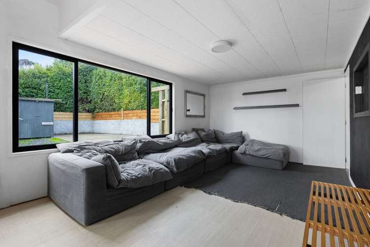 7 Bush Point Road Cable Bay_13