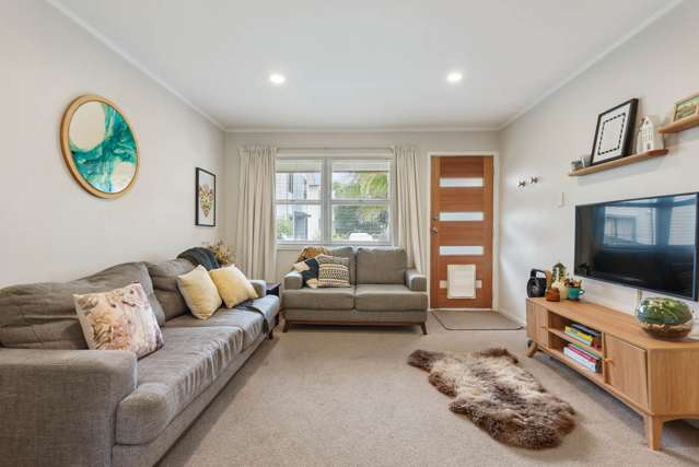 2/40 Eskdale Road Birkdale_1
