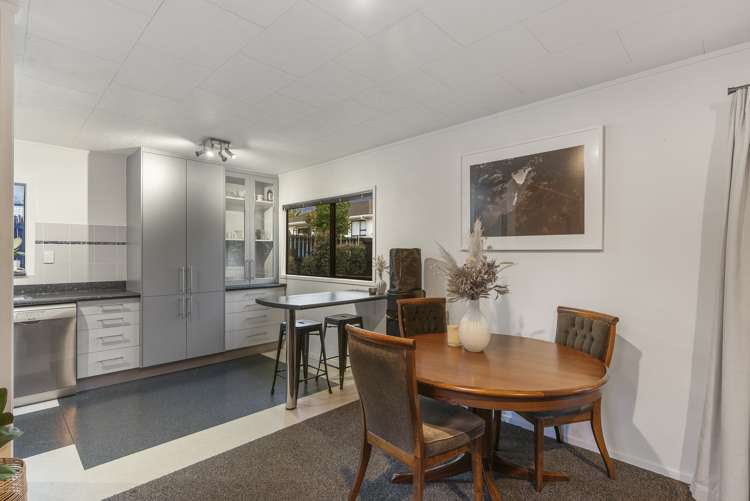 21 Capricorn Place Glen Eden_9