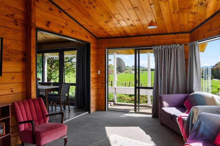 288 Valley Road Kaiwaka_8