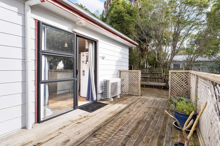 1/22 Madigan Place Glendene_11