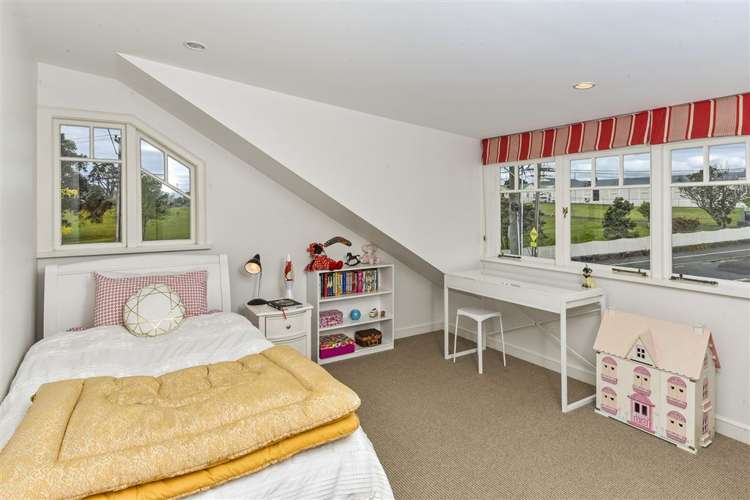 169 Vauxhall Road Narrow Neck_17