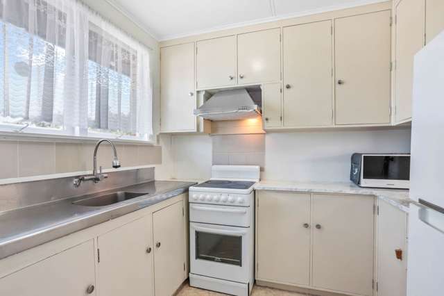 2/84 Portage Road New Lynn_3