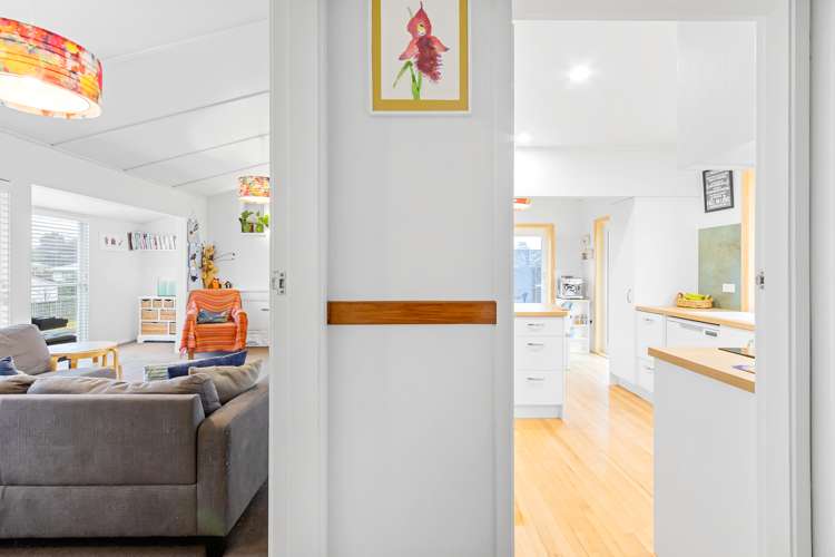 29 Tawa Street Hilltop_10