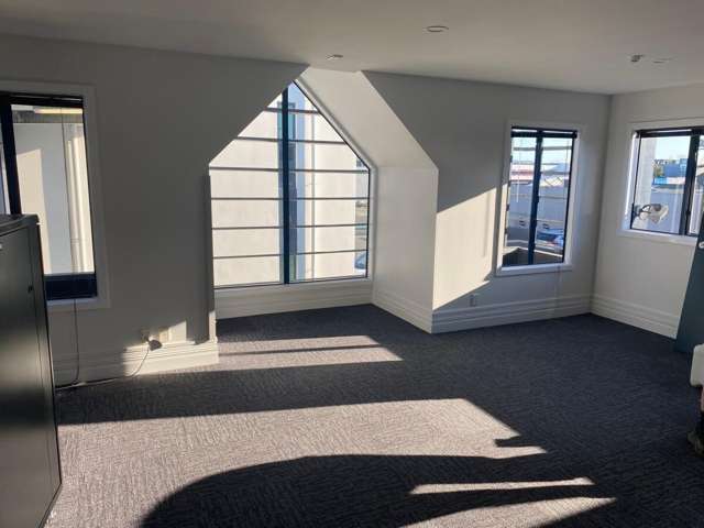 1/169 Ferry Road Waltham_3