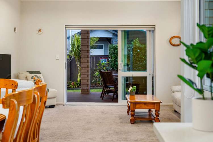 60 Butler Stoney Crescent Silverdale_12