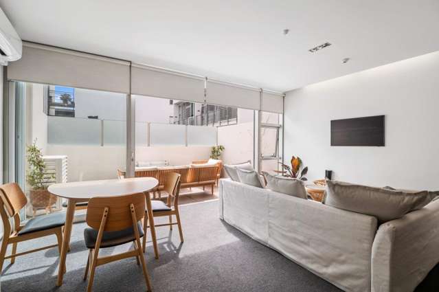 311/28 College Hill 1664_1