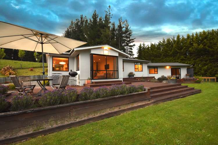 536 Three Mile Hill Road North Taieri_1