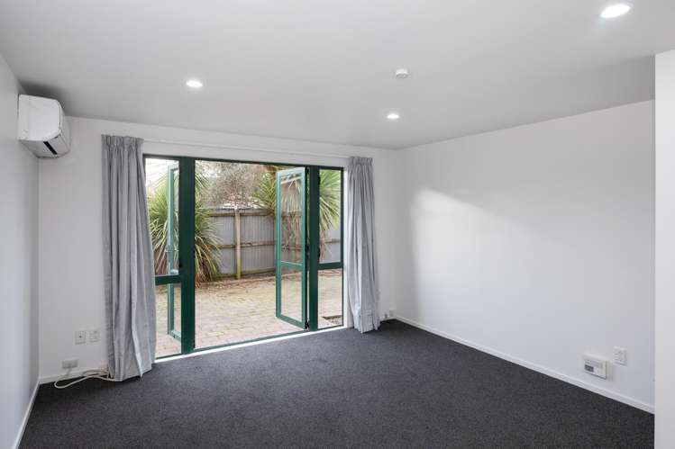 68 Thackeray Place Waltham_13