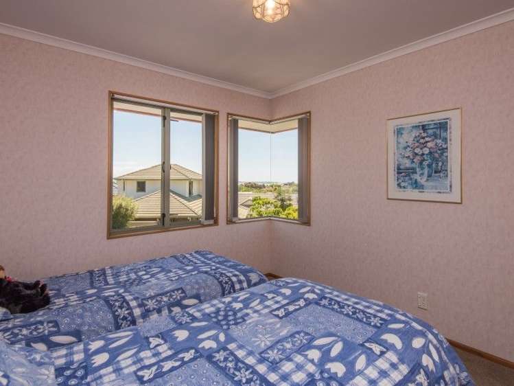 14 Idesia Grove Richmond_11