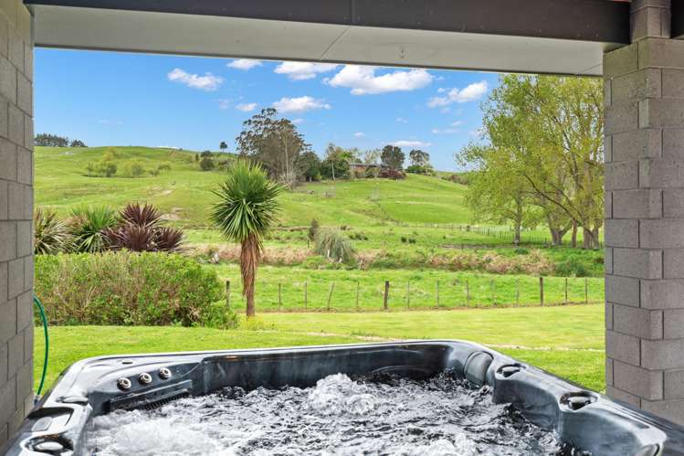 16 Moorey Lane Otaika_15