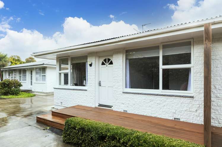 2/5 Pitt Place St Albans_1