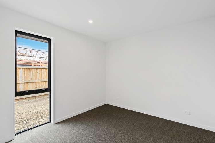 8 Vercoe Street Elgin_12