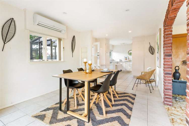 28 Dawnhaven Drive Te Atatu Peninsula_12