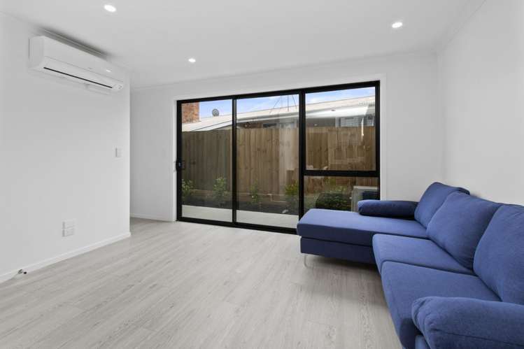 4/18 May Street 1074_5