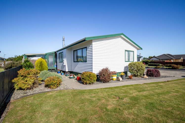 7 Madgwick Place Ngatea_16