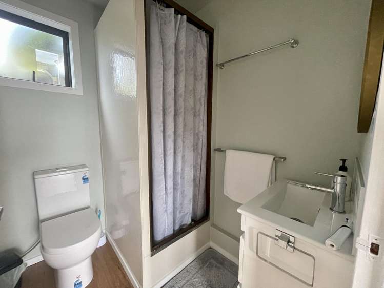 Unit,/10 Berg Place Whakatane_4