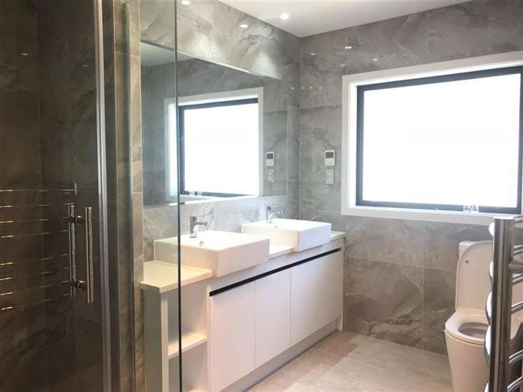 20 Evelina Lane Flat Bush_5