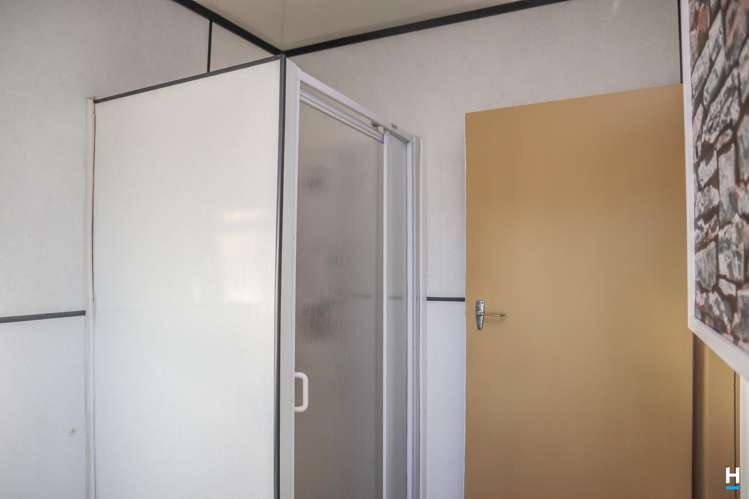 1 Ross Street Dunollie_14