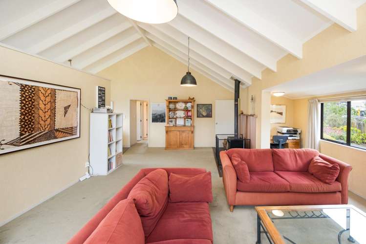 5 Hennessy Street East Foxton Beach_13