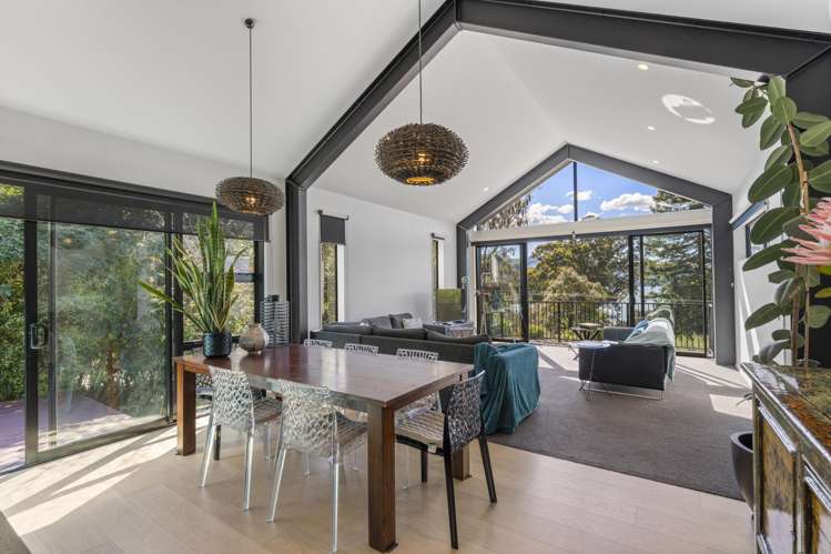 8 Merlincote Crescent Governors Bay_15