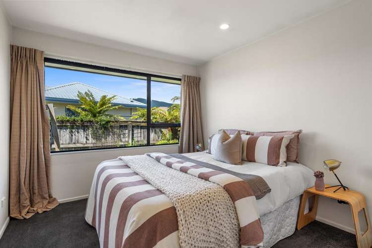 5 Bremner Crescent Stoke_23