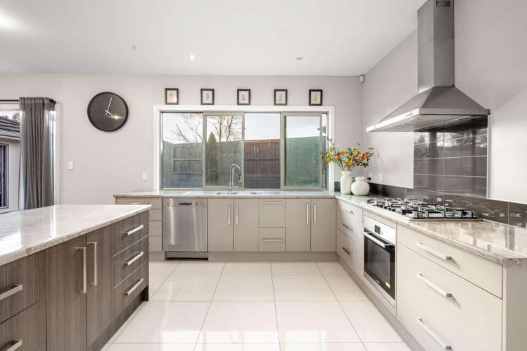 11 Petersburg Drive_5