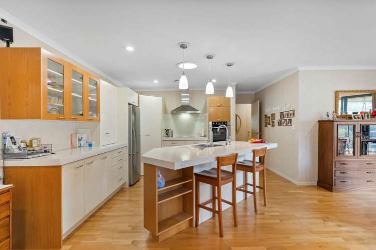 14 Banshire Close Flat Bush_15