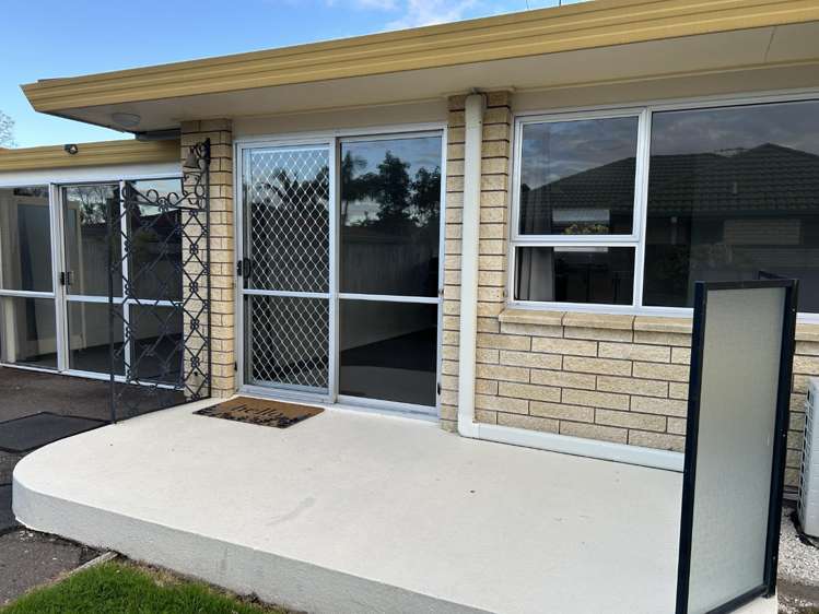 2/531 Devonport Road 1047_8