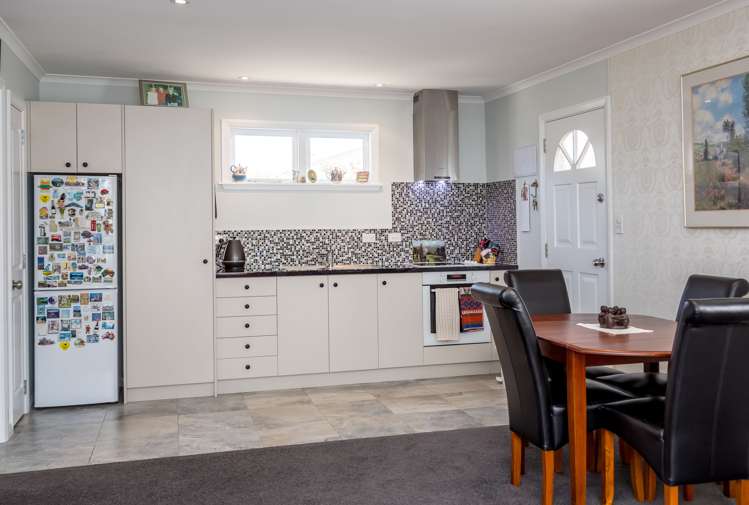 102 Perry Street Masterton_11