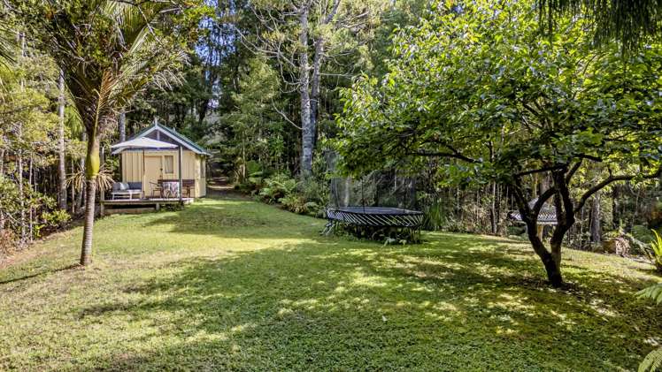 200 Forest Hill Road Waiatarua_12