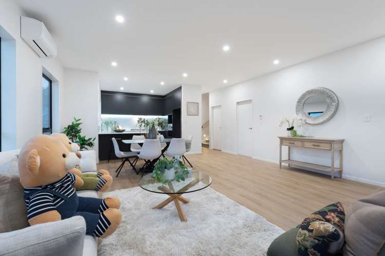 5A,5B,5C Patrice Place Massey_9