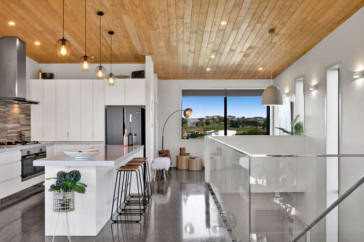 16a Links Drive Waiwhakaiho_9