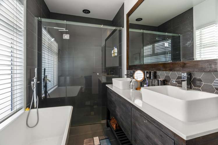 20 Santa Cruz Drive Papamoa Beach_16