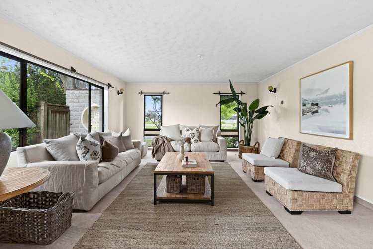 377 Westminster Avenue Tamatea_3