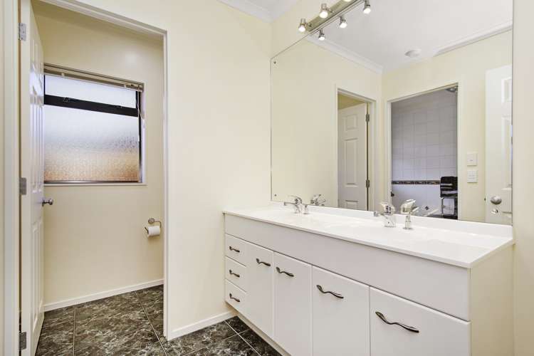 1 Grace Nicholls Grove Riverstone Terraces_18