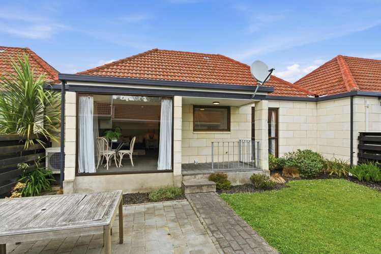 2/4 Broadbent Street Riccarton_14