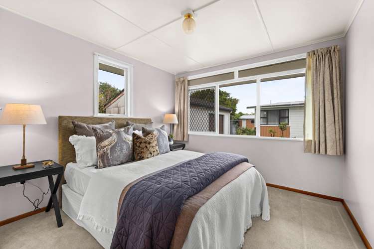 502 Hart Place Frimley_4