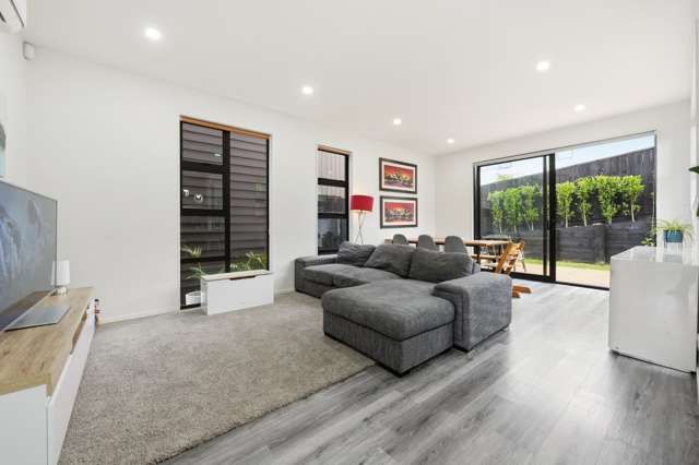 9/90 Picasso Drive West Harbour_3