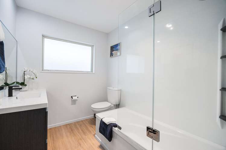 22 Whangaparaoa Road Red Beach_23