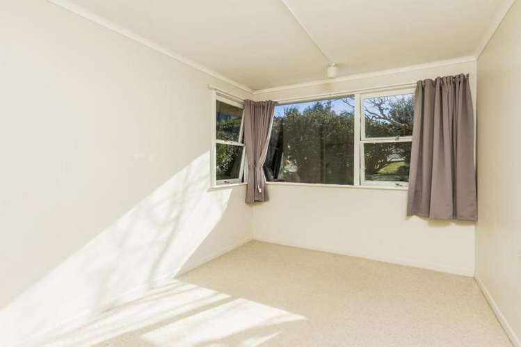 18 Marama Street Castor Bay_15