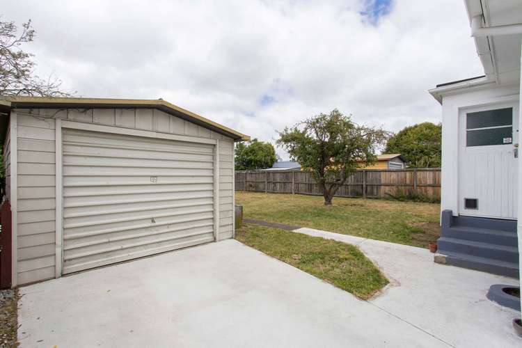 19 Avro Crescent Hornby_15