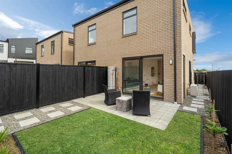 1d Lowe Street Belmont_13