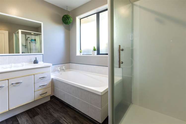 84 Bella Rosa Drive Hei Hei_11