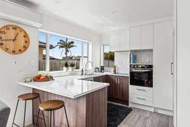 3 Chesterfield Way_4