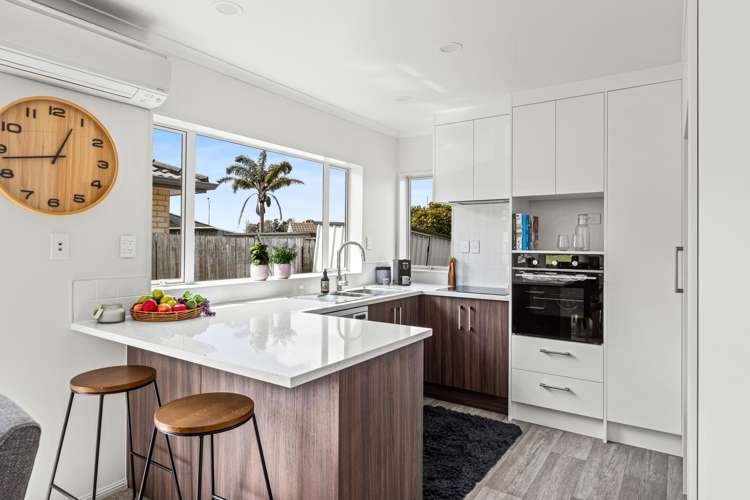 3 Chesterfield Way Orewa_4