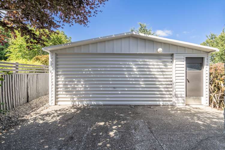 85 Edinburgh Crescent Waikiwi_14