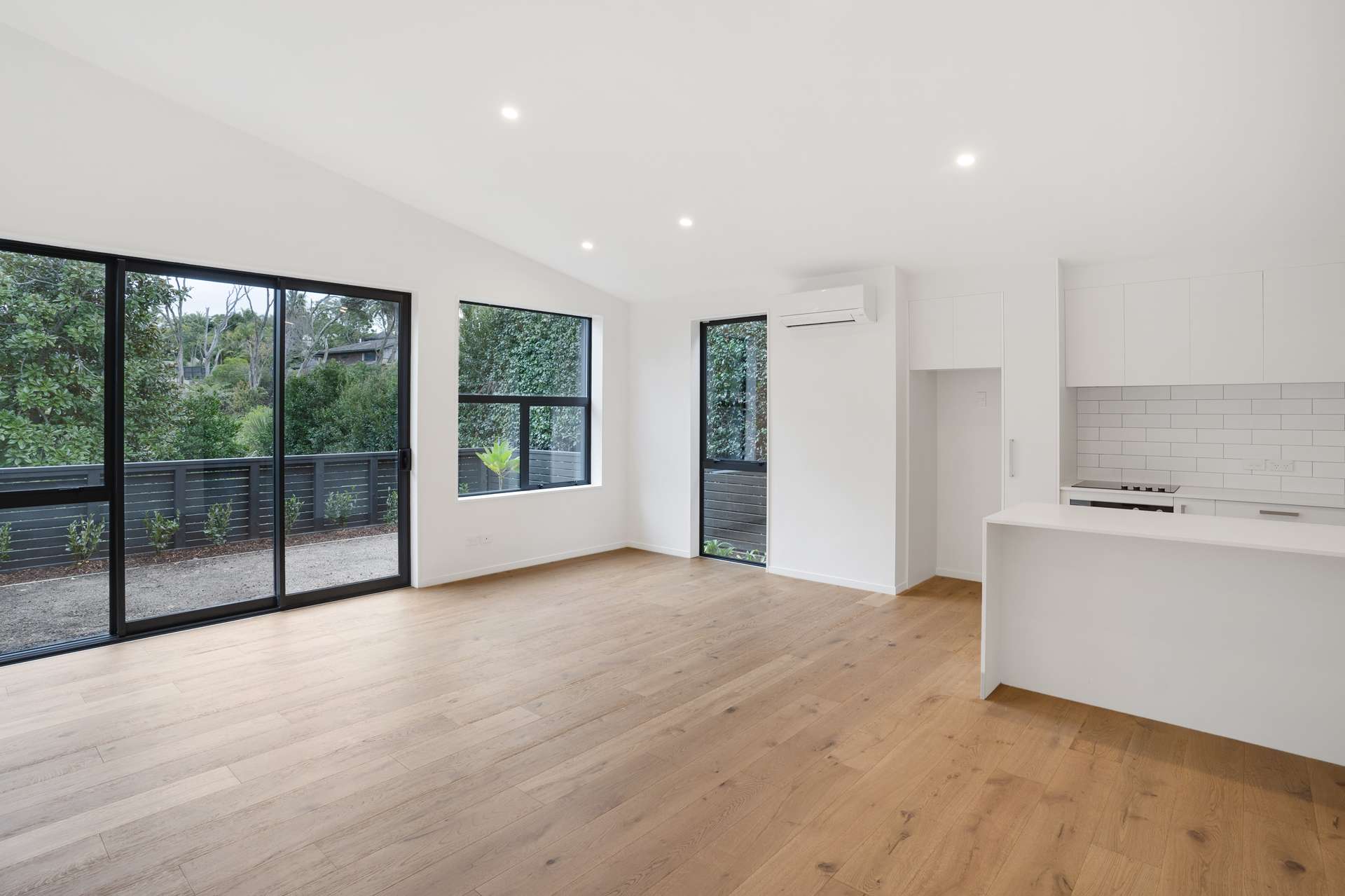 19/37 Glen Atkinson Street St Heliers_0