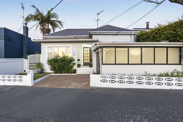 16 Kiwi Road Devonport_17