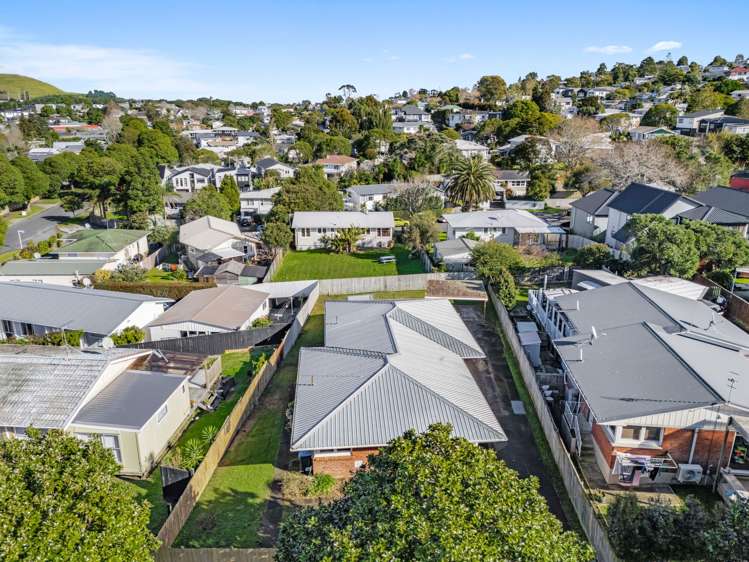 1&2/51 Felton Matthew Avenue St Johns_16